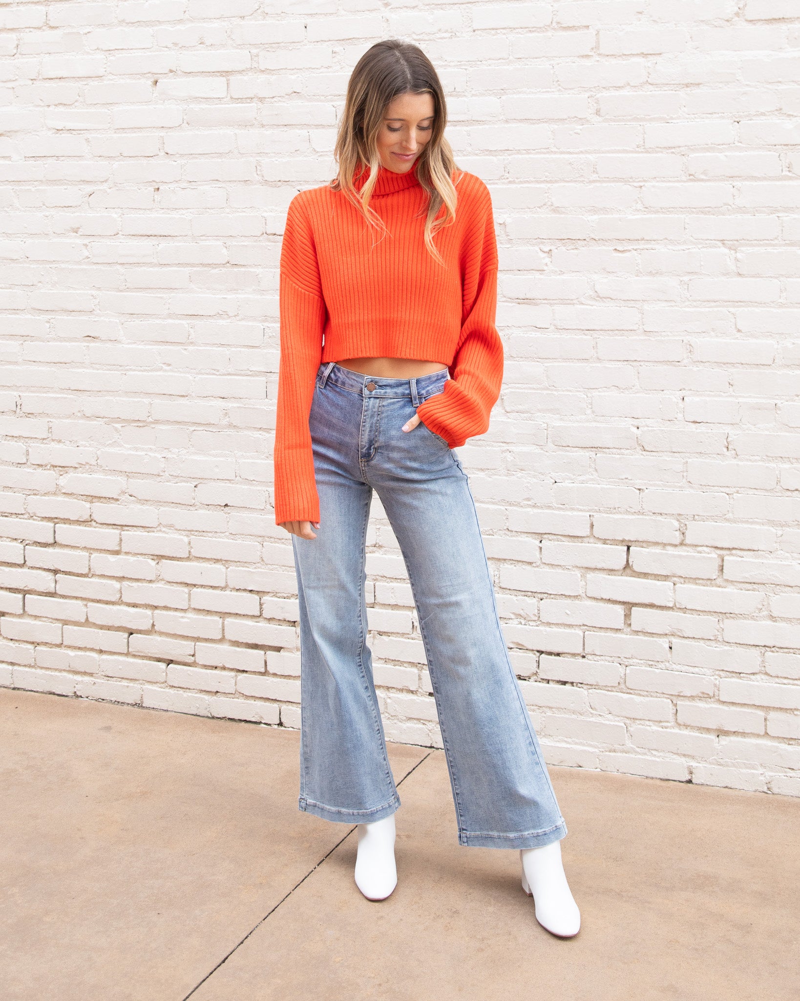 Cropped Turtleneck Sweater - Orange