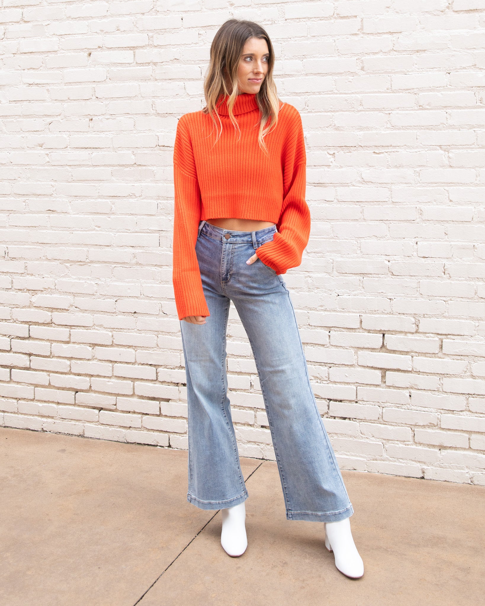 Cropped Turtleneck Sweater - Orange