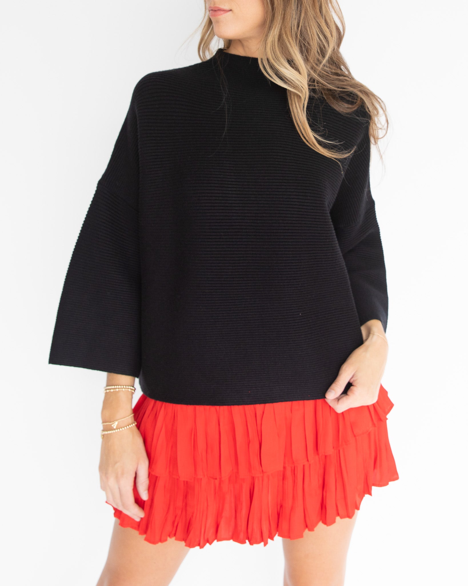 Ribbed Quarter Sleeve Sweater - Black