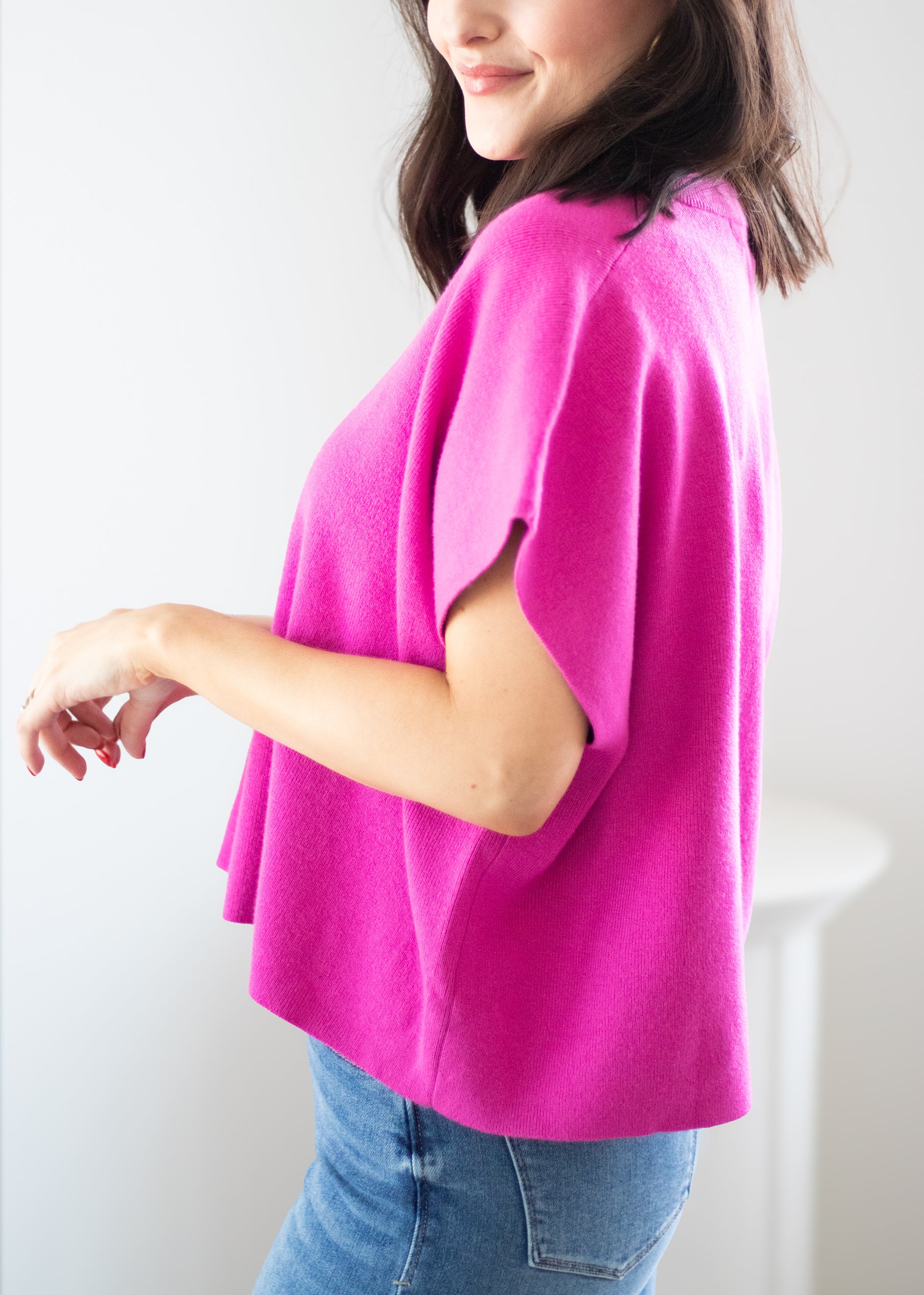 pink top