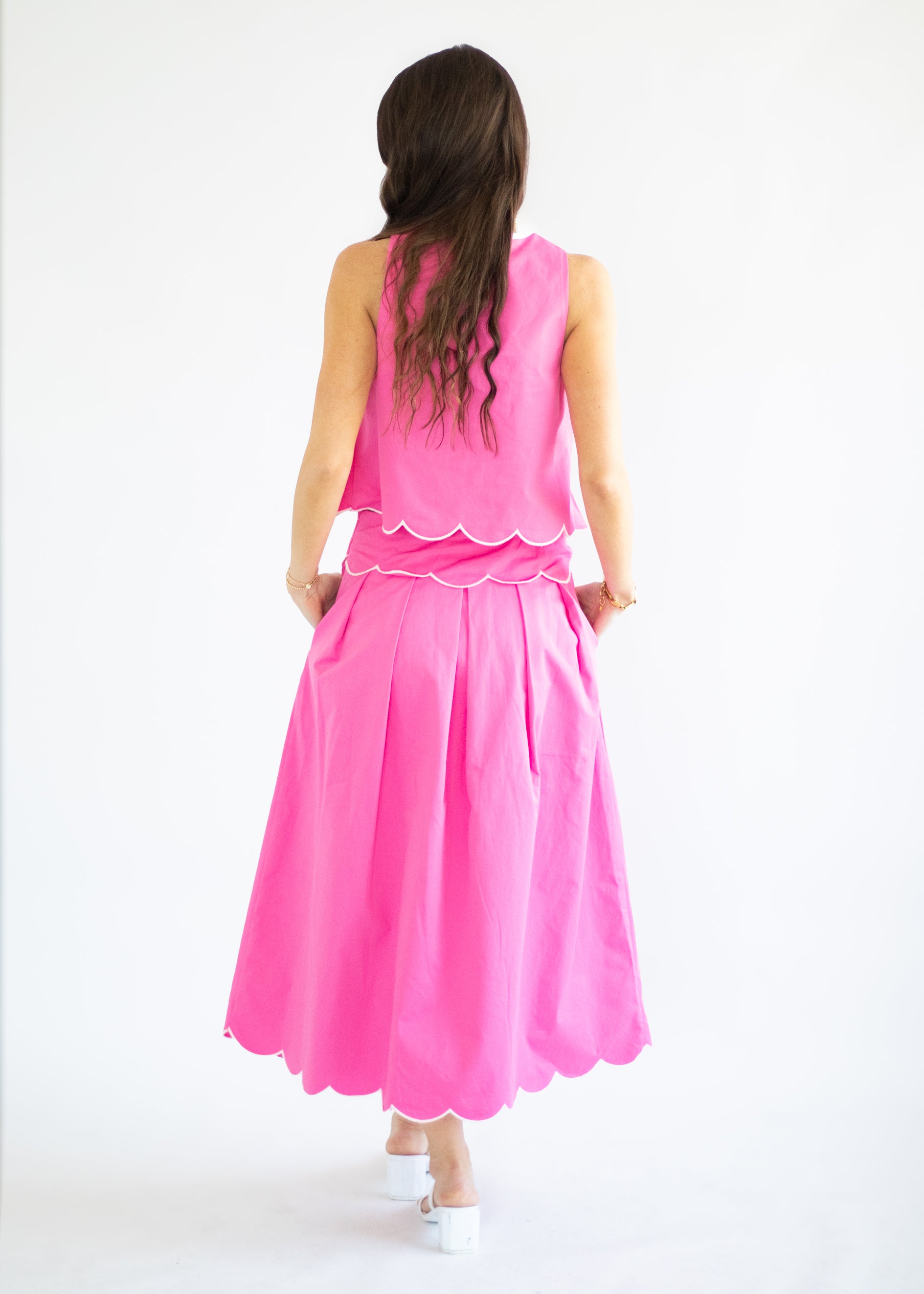pink tank